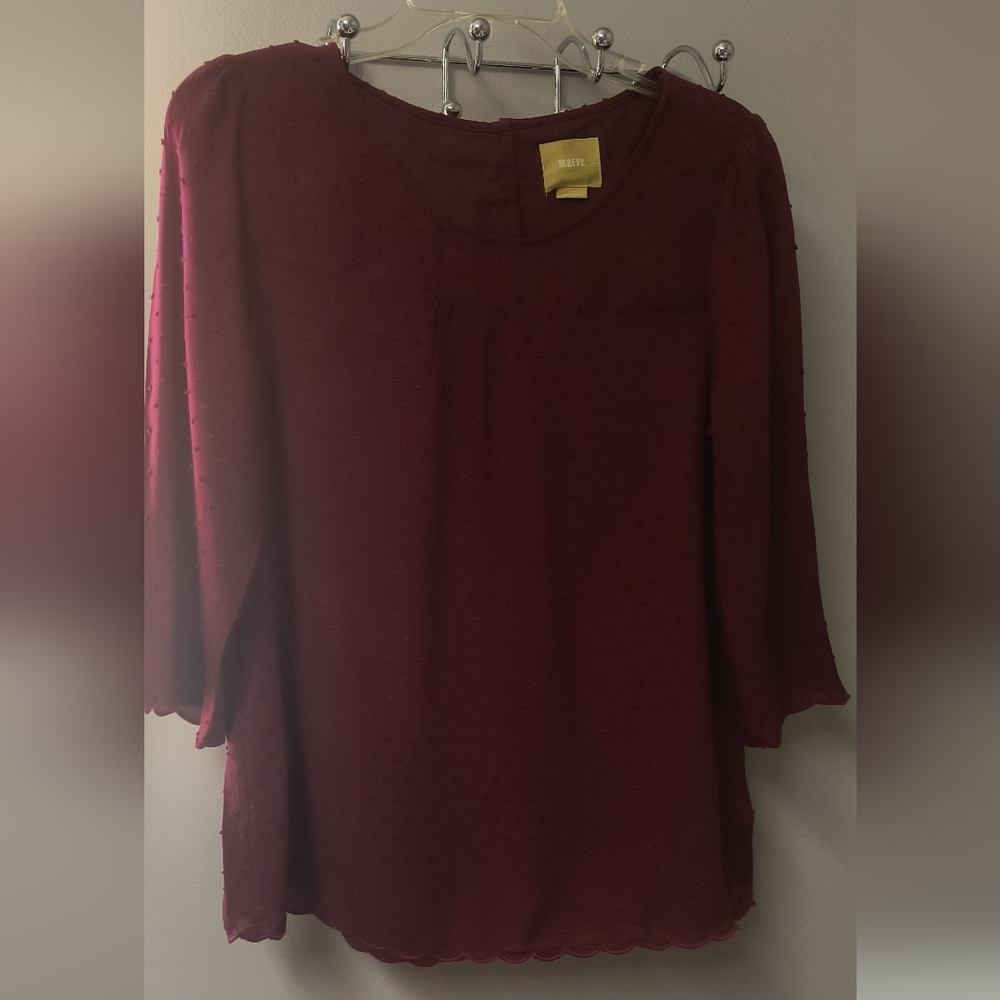 Ladies  burgundy top